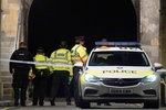 Rannsaka árásina sem hryðjuverk