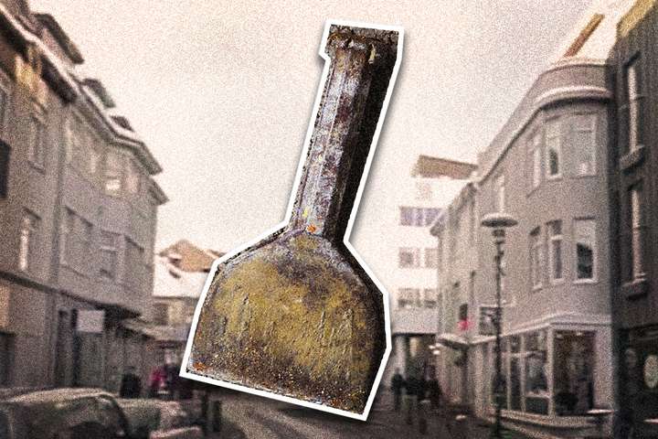 Fólskuleg líkamsárás í miðbænum – Karlmaður laminn í andlitið með meitli