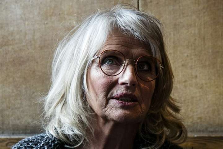 Edda Björgvins brjáluð: „Hvað í andsk […] Það vill svo til að ég VEIT um öll bréfin“