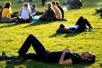 Hiti upp undir 19 gráður þar sem best lætur á Norðaustur- og Austurlandi