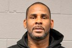 Söngvarinn R. Kelly handtekinn fyrir barnaníðsefni