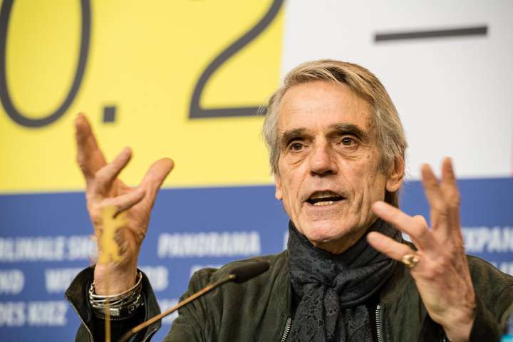 Irons ræðir umdeild ummæli á Berlinale