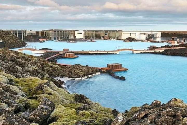 Bláa lónið segir upp 403 starfsmönnum
