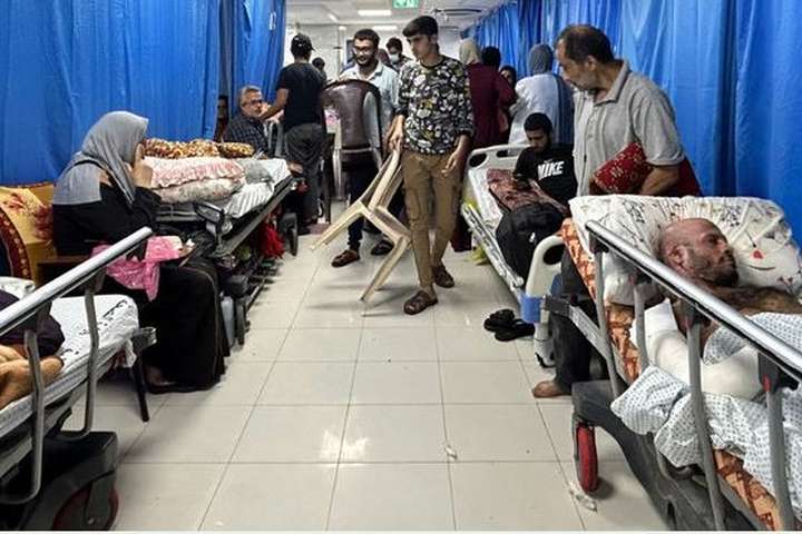 Yfir hundrað sjúklingar fastir á al-Shifa sjúkrahúsinu á Gaza – Umsátrið hefur staðið í tvær vikur