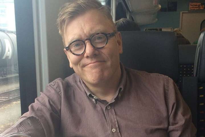 Jón Gnarr er ekkert fyrir húllumhæ: „Ég er með andlitsblindu og frekar sósíallý öfugur“