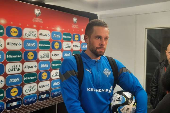 Gylfi skilinn eftir á Íslandi – Einn nýliði valinn í landsliðshópinn