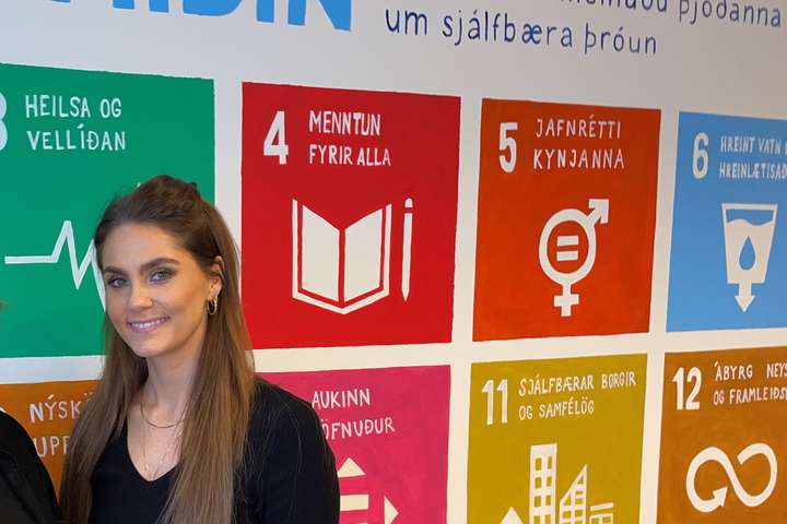 Vala berst fyrir mannréttindum í Íran: „Við getum ekki og hreinlega megum ekki bregðast þeim“