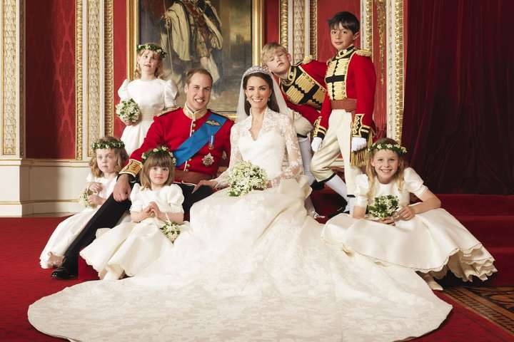 H&M býður brúðarkjól Kate Middleton á 30 þúsund