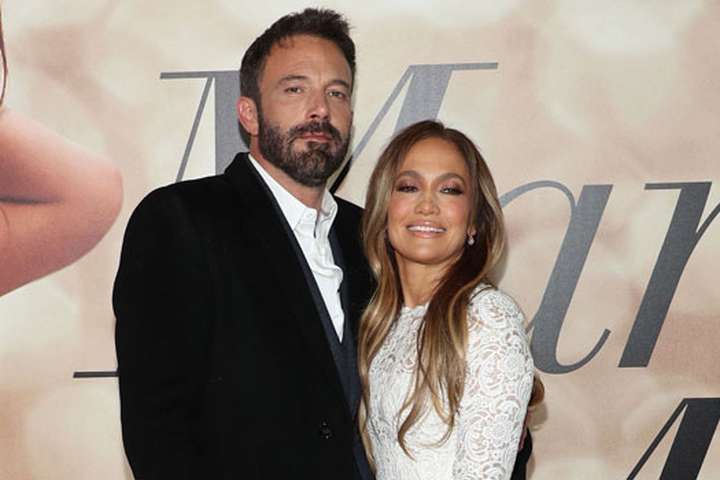 Vísbending um brúðkaup hjá Jennifer Lopez og Ben Affleck