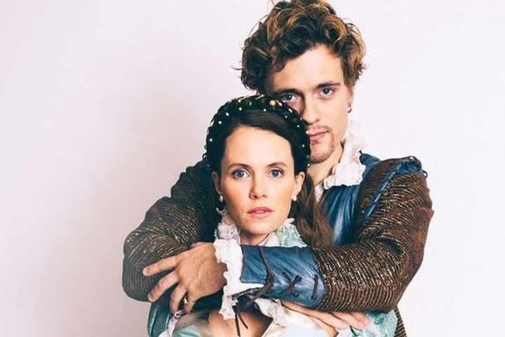 Leikdómur: Shakespeare verður ástfanginn – „Snjöll leið til að kynna þennan mikla orðsins listamann fyrir nýjum kynslóðum“