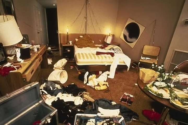 Maður rústaði hóteli