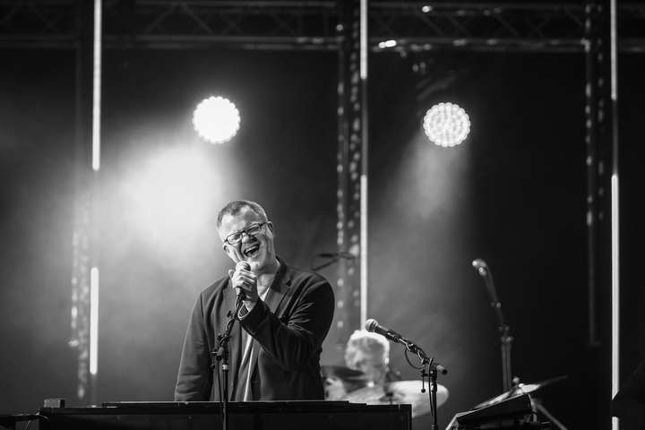Jón Ólafsson og landslag skýjanna – Takk!