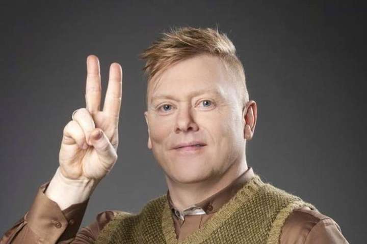 Jón Gnarr tekur upp hanskann fyrir kennara: „Gætu veikindi vegna myglu skýrt þetta?“
