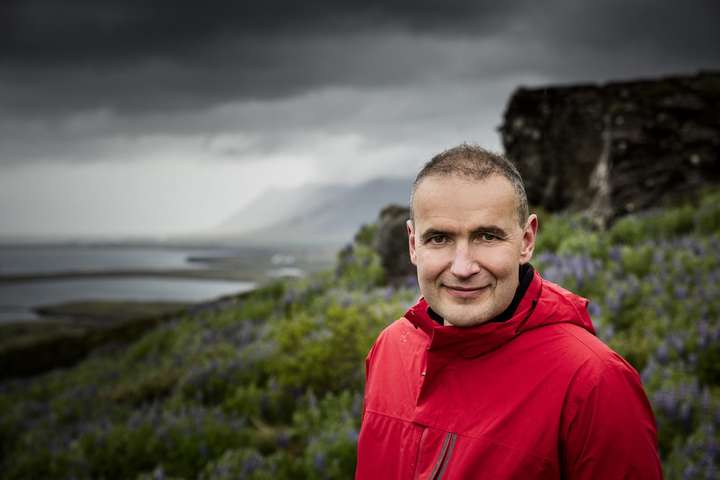 Var lengi að sigrast á feimninni