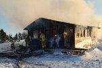Slökkvistarf tók yfir fjóra tíma-Kona slapp ómeidd