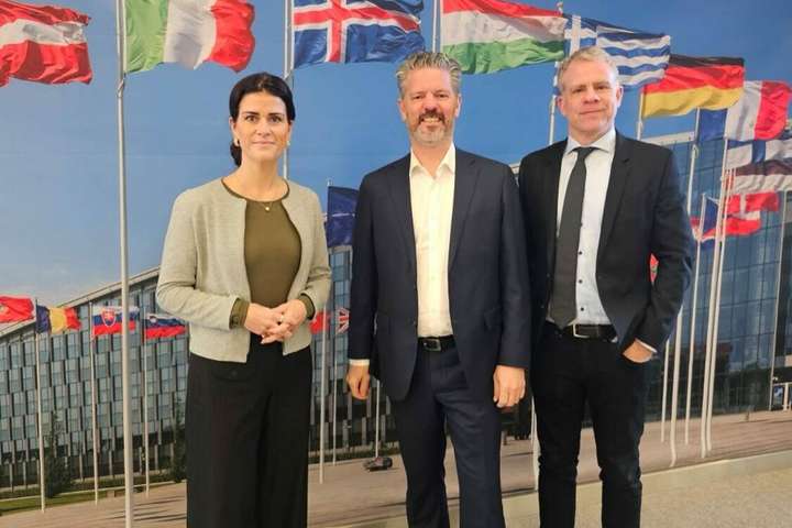 Dagur ber höfuðið hátt á neyðarfundi NATO: „Undirtónninn er grafalvarlegur“