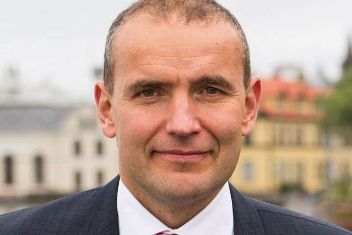 Guðni forseti í smitgát eftir skólaheimsókn: „Ég sendi krökkunum hlýjar kveðjur“